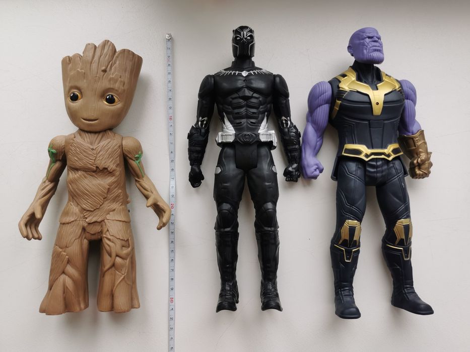 Фігурки супергероїв Marvel
