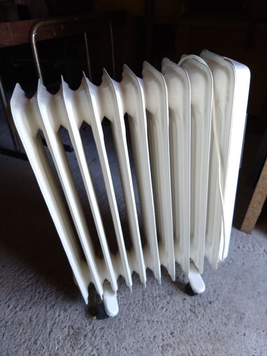 Grzejnik elektryczny,olejowy.