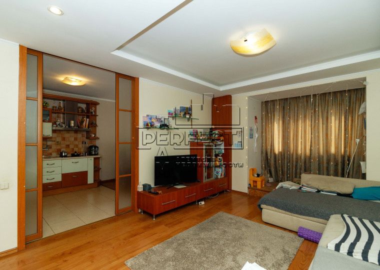 Продаж 4-к.кв., Самойла Кошки  9 / Самійла Кішки  9