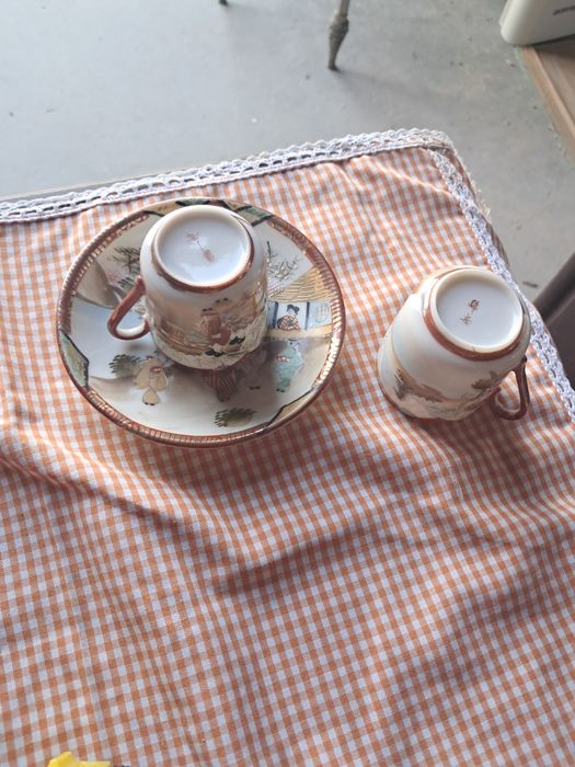 Duas chavenas e  um pires louca chinesa