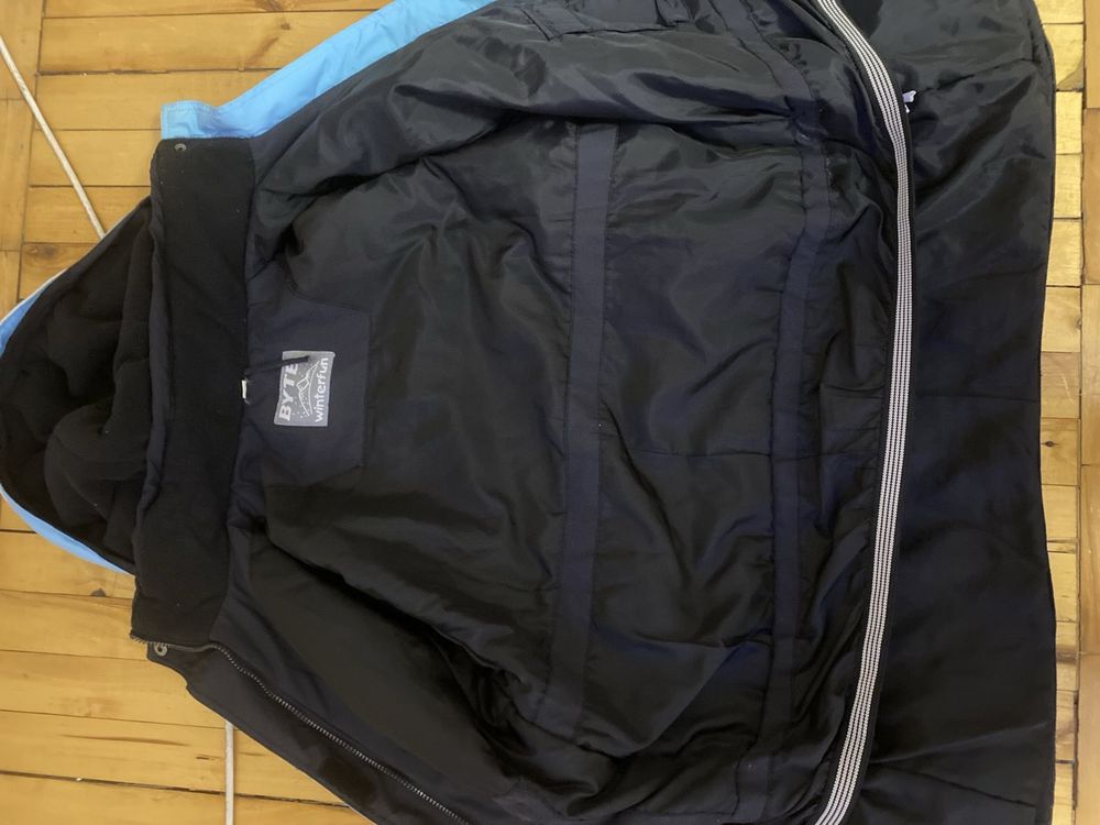 Куртка лыжная размер L-XL отл состоянии