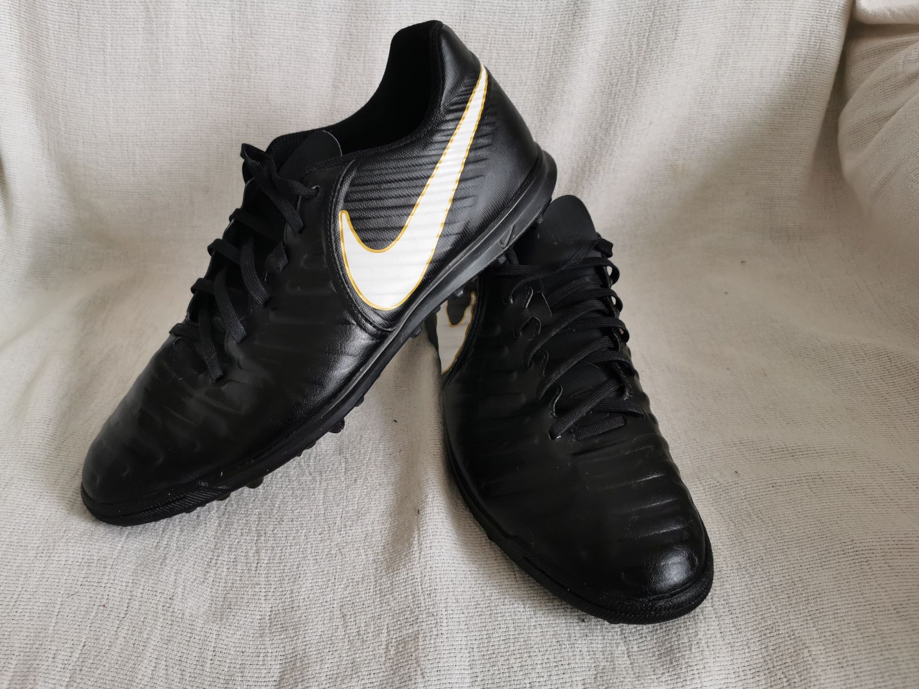 Nike Tiempo Rio IV buty piłkarskie turfy 44