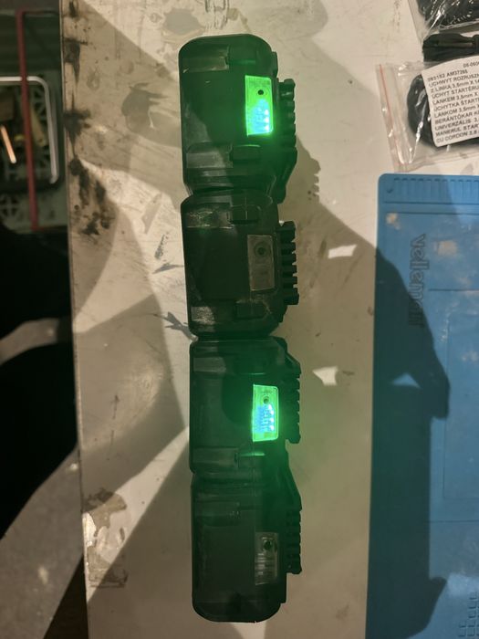 Graphite energy plus 4x bateria 4ah.