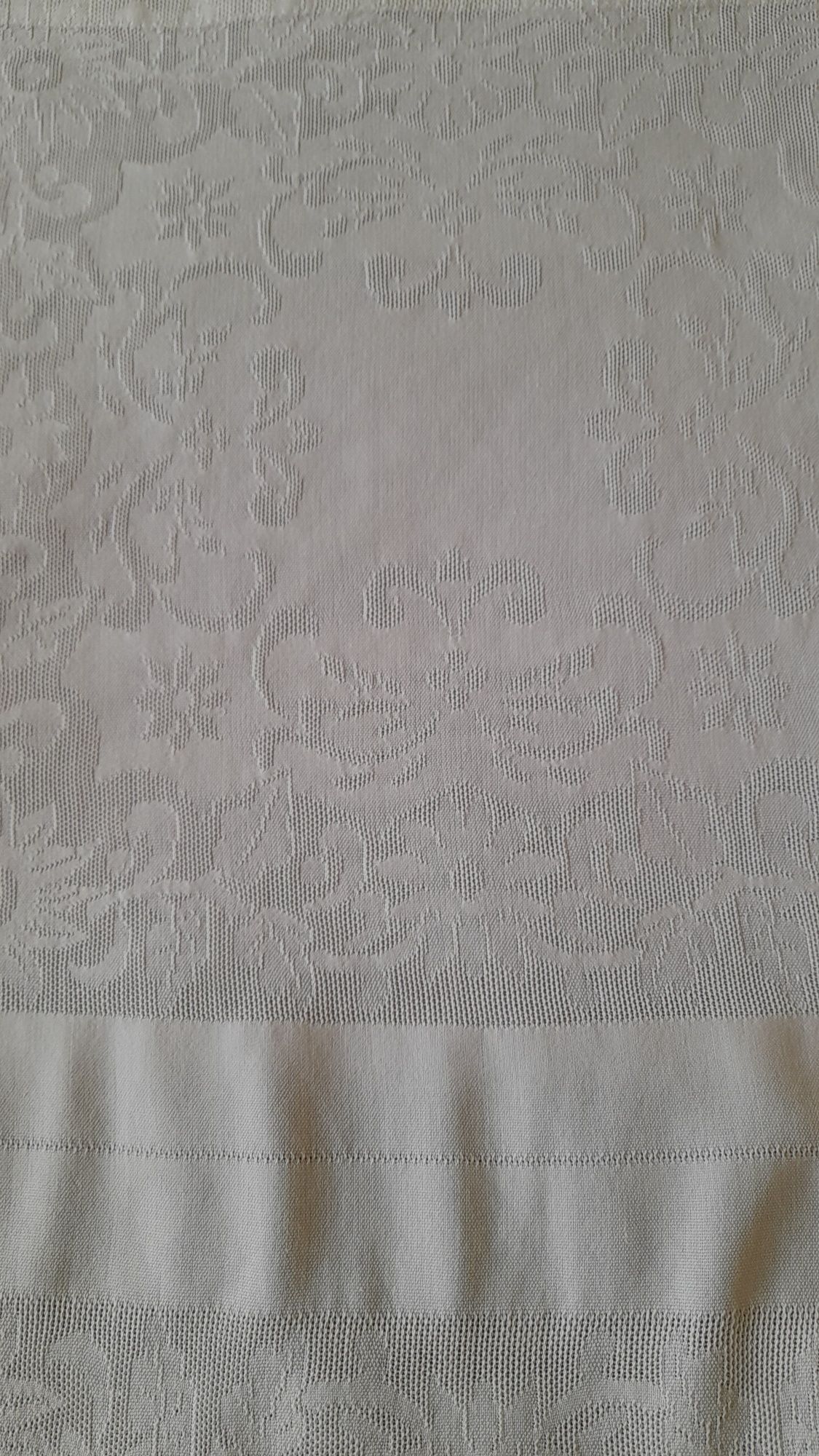 Toalha vintage de mesa em linho e algodão 2,00x1,50 m