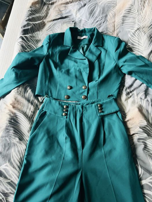 Продаю костюм,одітий один раз