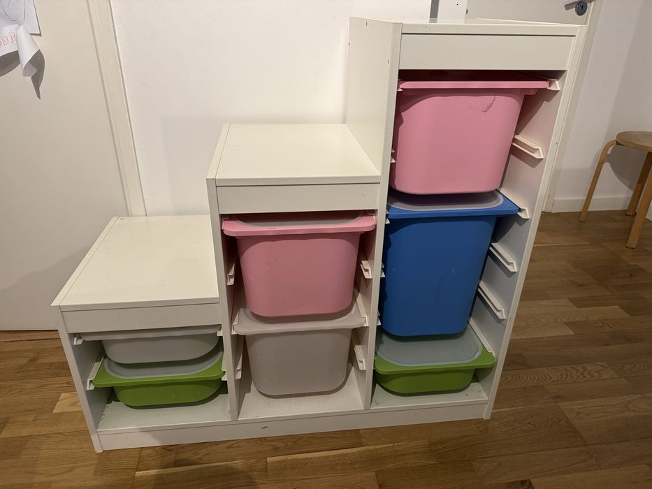Trofast ikea com gavetas