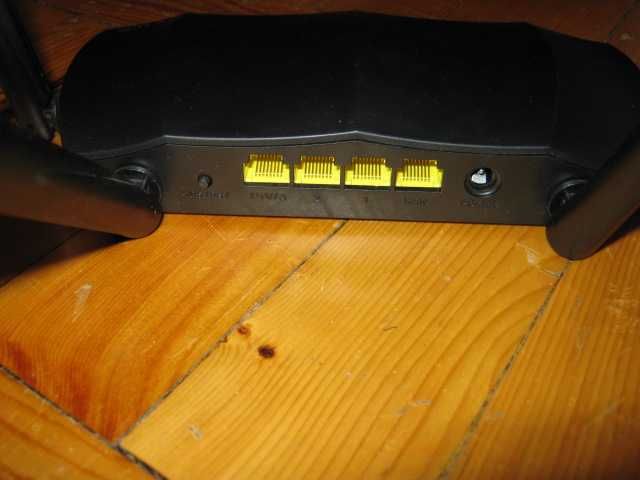 Маршрутизатор интернет (модем) двухдиапазонный WiFi5 Tenda AC8