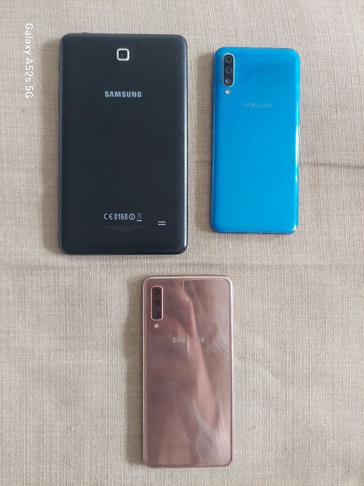 Lote telemóvel e tablet