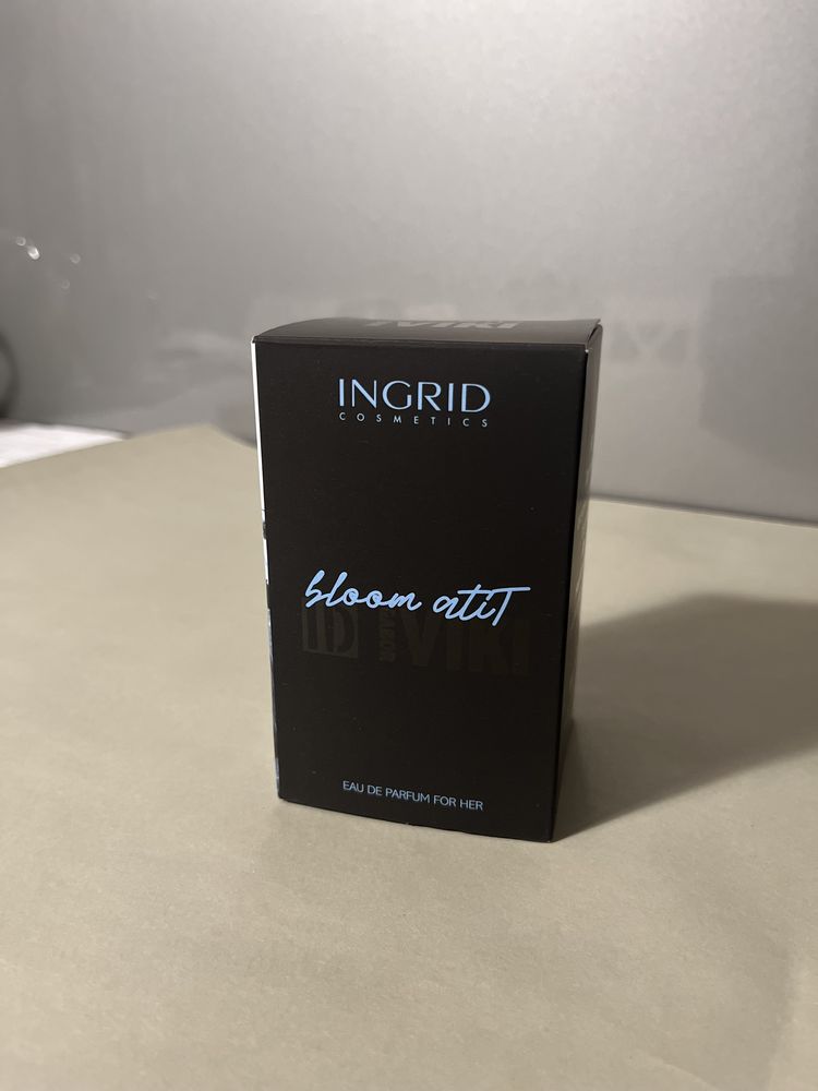 Nowe perfumy Ingrid z brokatem Viki Gabor Bloom Atit