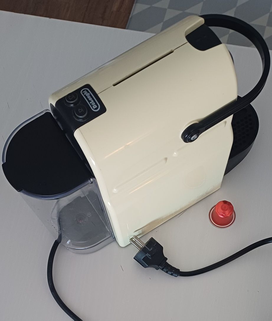 Máquina de café Nespresso para peças