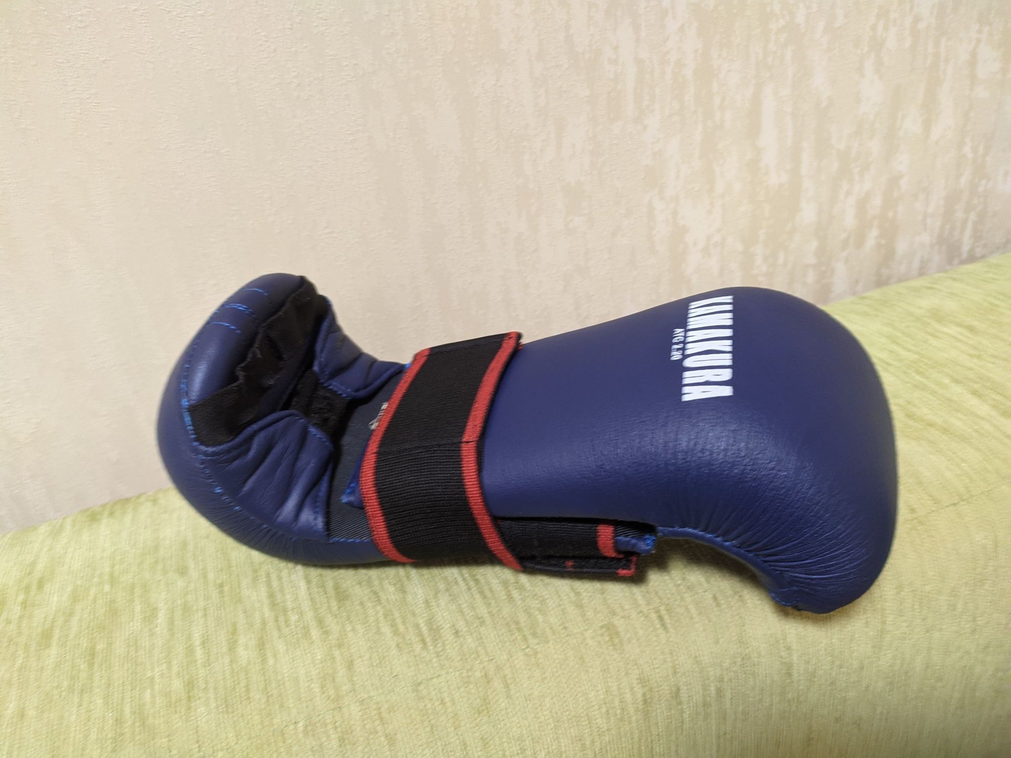 Рукавички / Перчатки для єдиноборств, спортивні Kamakura M