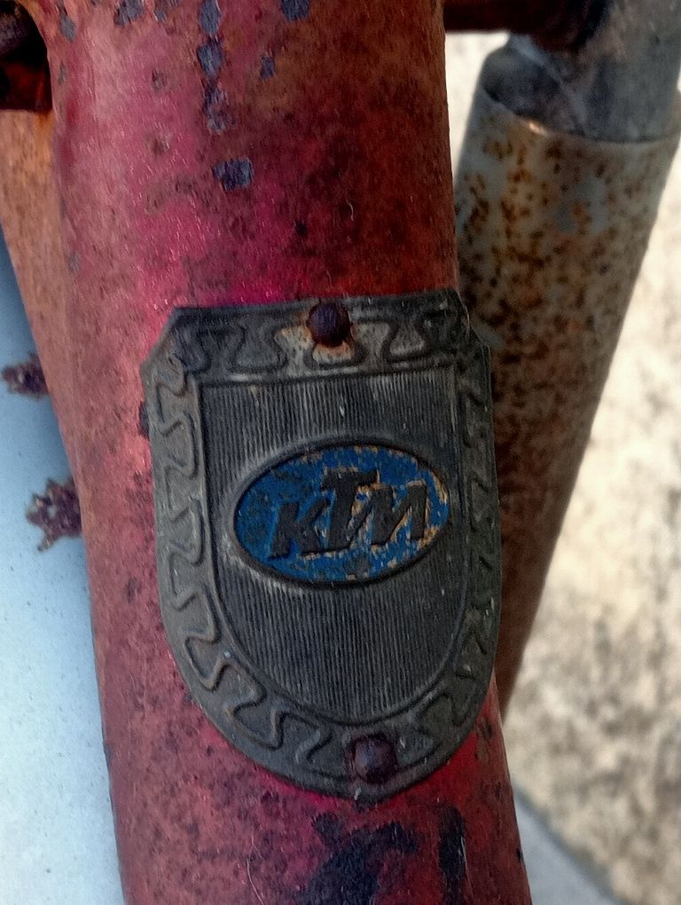 Motorizada Sachs.