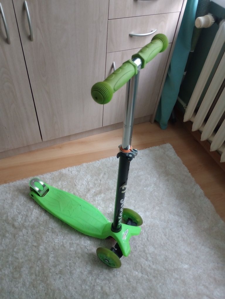 Hulajnoga balansowa trójkołowa SCOOTER
