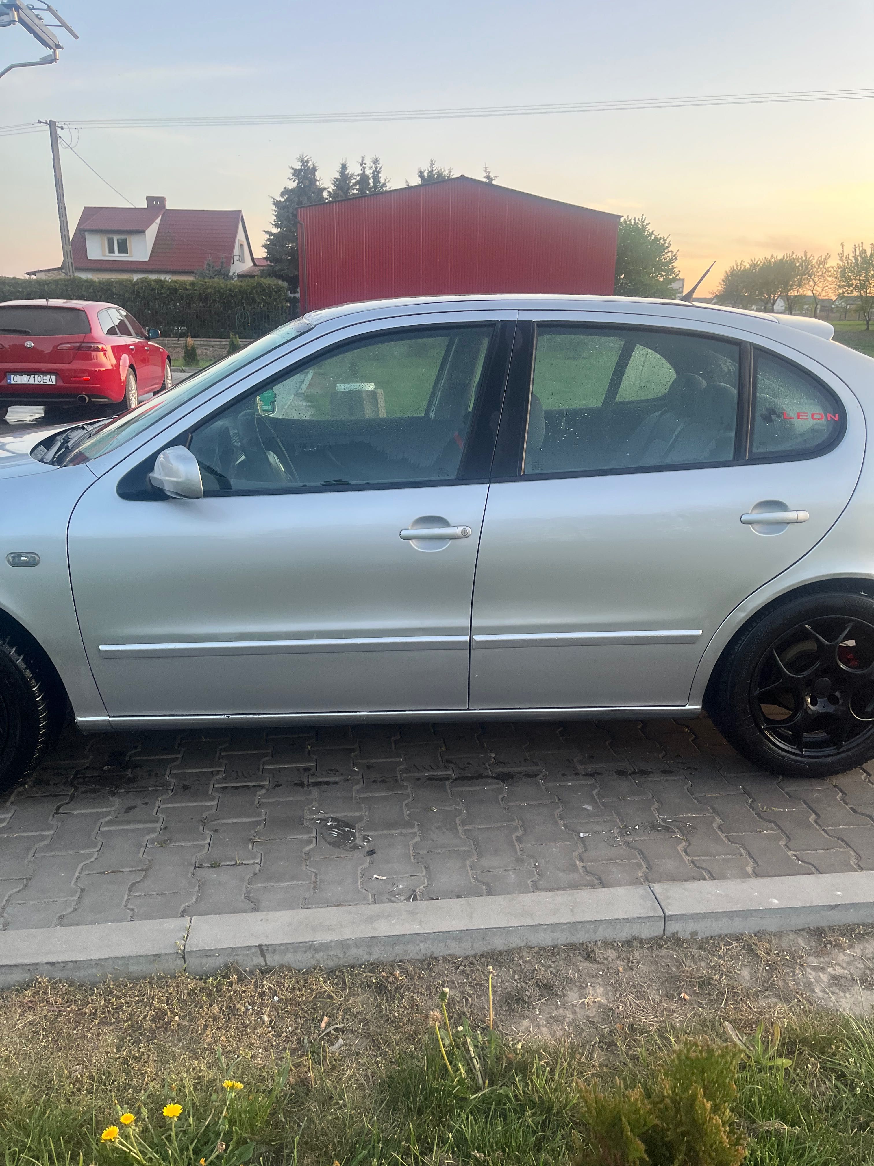 Sprzedam Seata Leona 1.6 sr