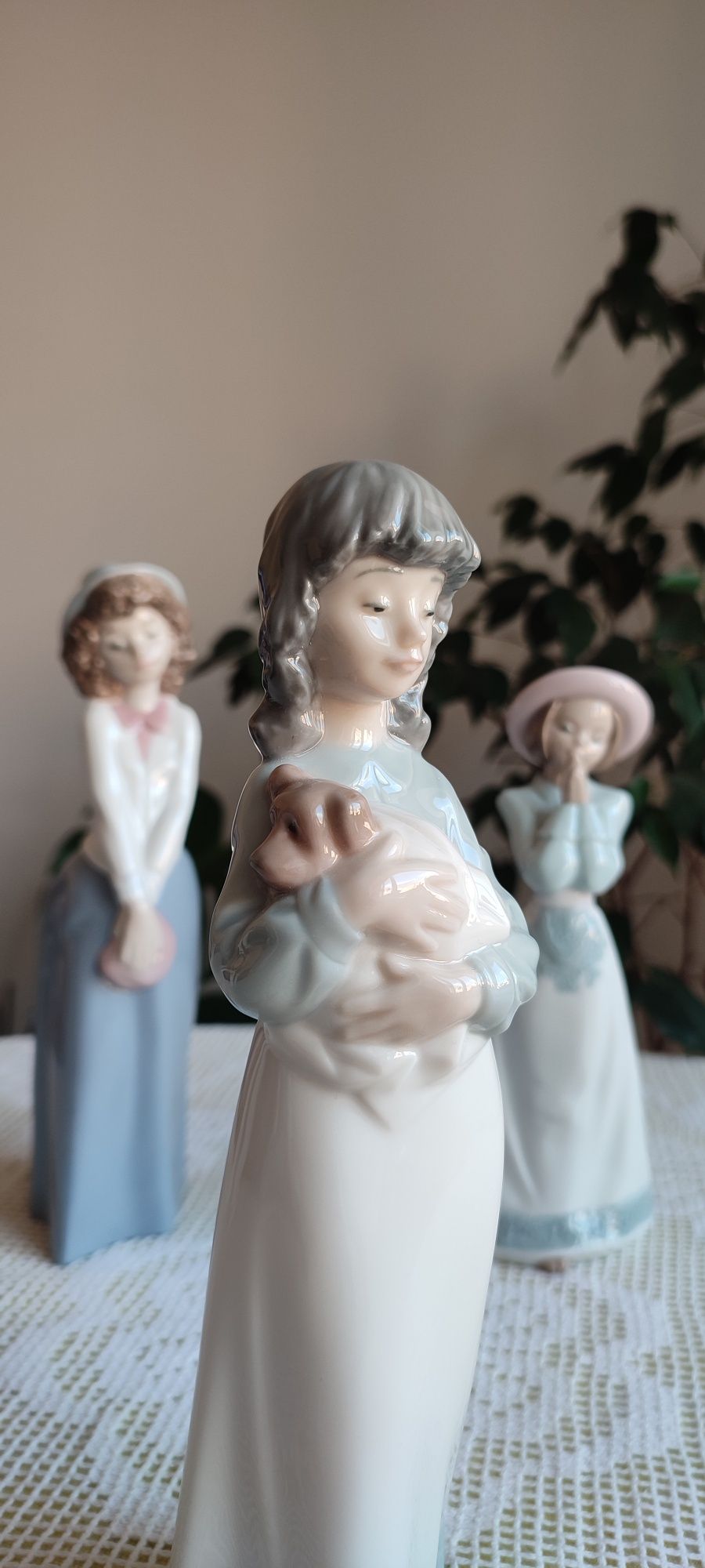 Статуетки колекційні "Дівчатка" NAO by Lladro, Іспанія