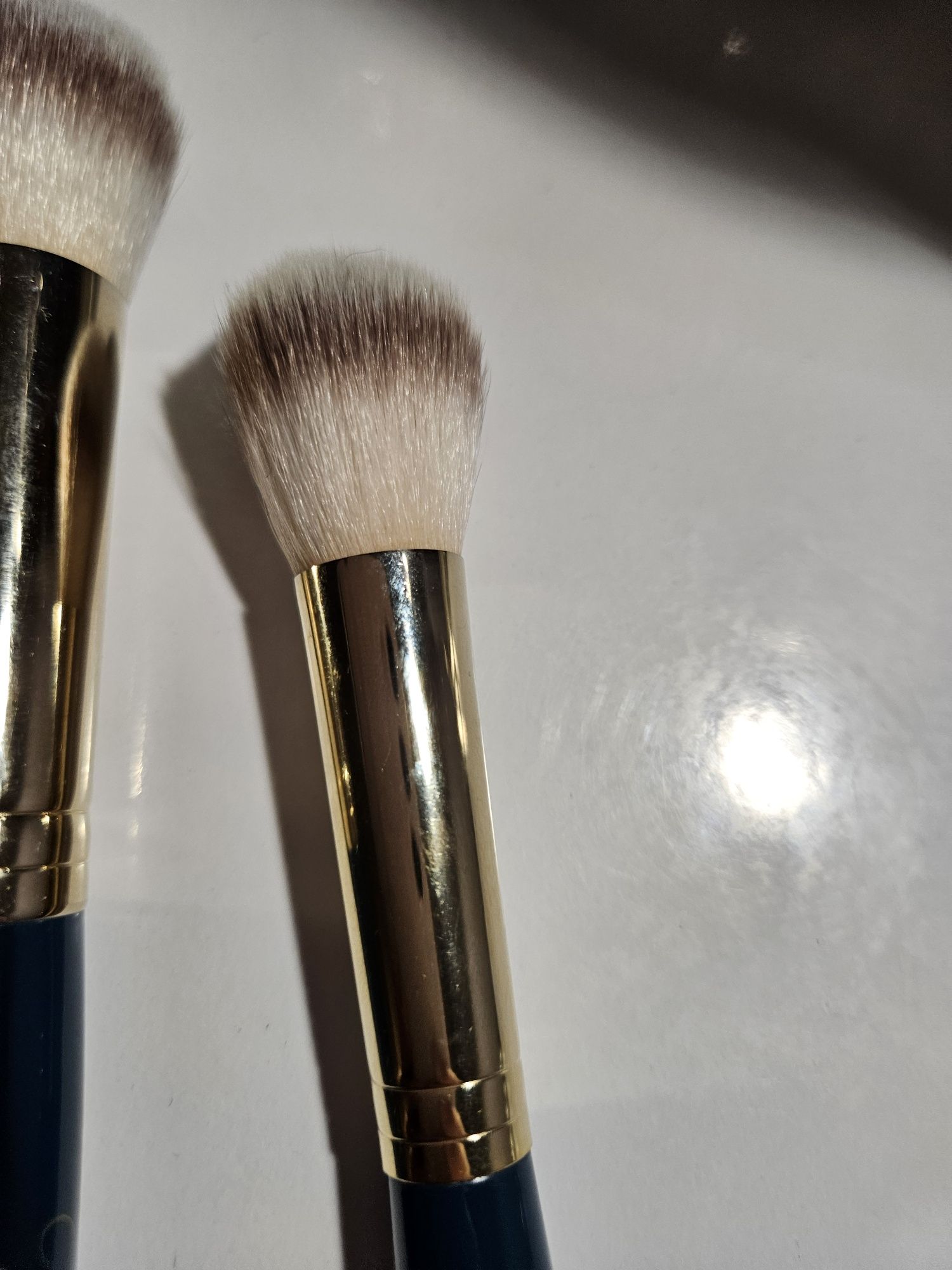 VINCES pędzel do podkładu i konturowania/produkowane ręcznie