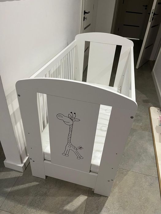 Łóżeczko drewniane Klupś żyrafka 60x120 białe