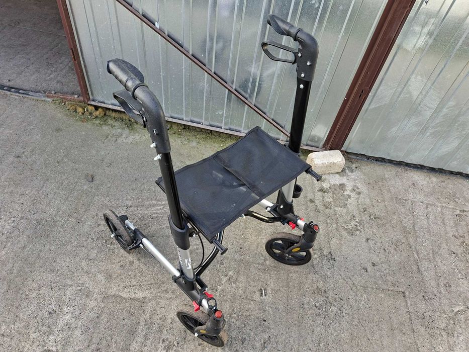 Balkonik na kółkach składany Weinberger