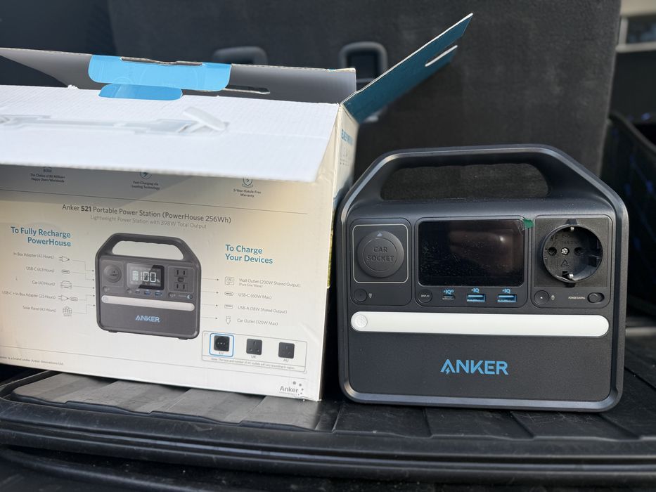 Зарядна станція Anker 521 PowerHouse 256 Вт/год