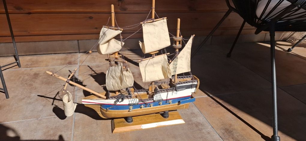 Statek żaglowiec model