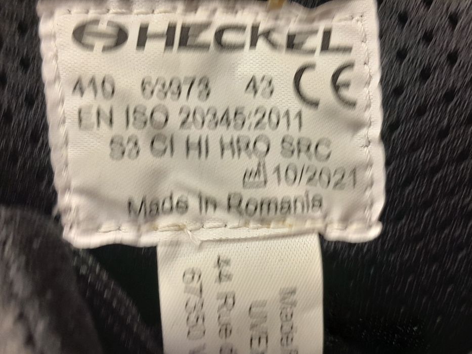 Черевики , берци з захистом Uvex Heckel S-3 43,42 розмір.