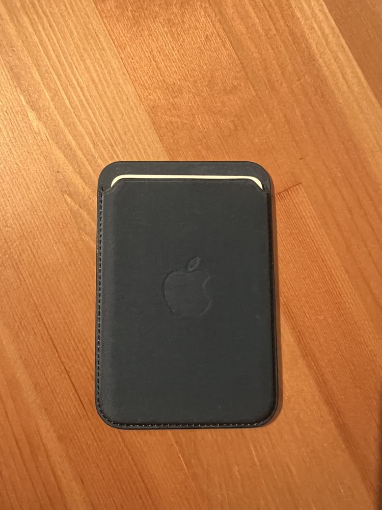 Apple Wallet MagSafe Blue