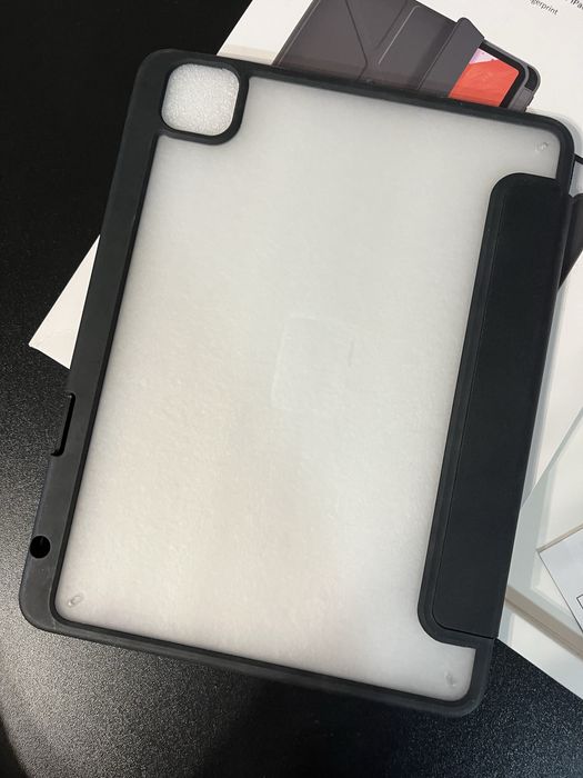 Чехол для iPad 10.9 и 11