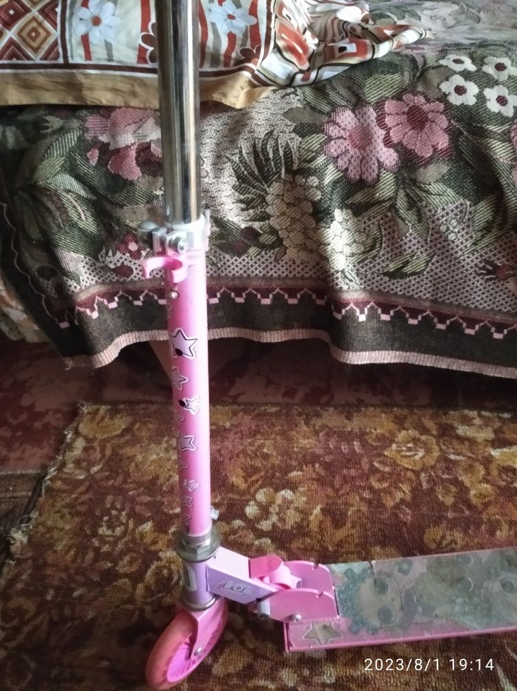 Самокат дитячий не загажений