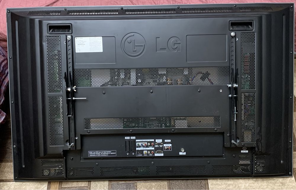 Продам телевізор LG 42PC3RV, 42 дюйма, б/у.