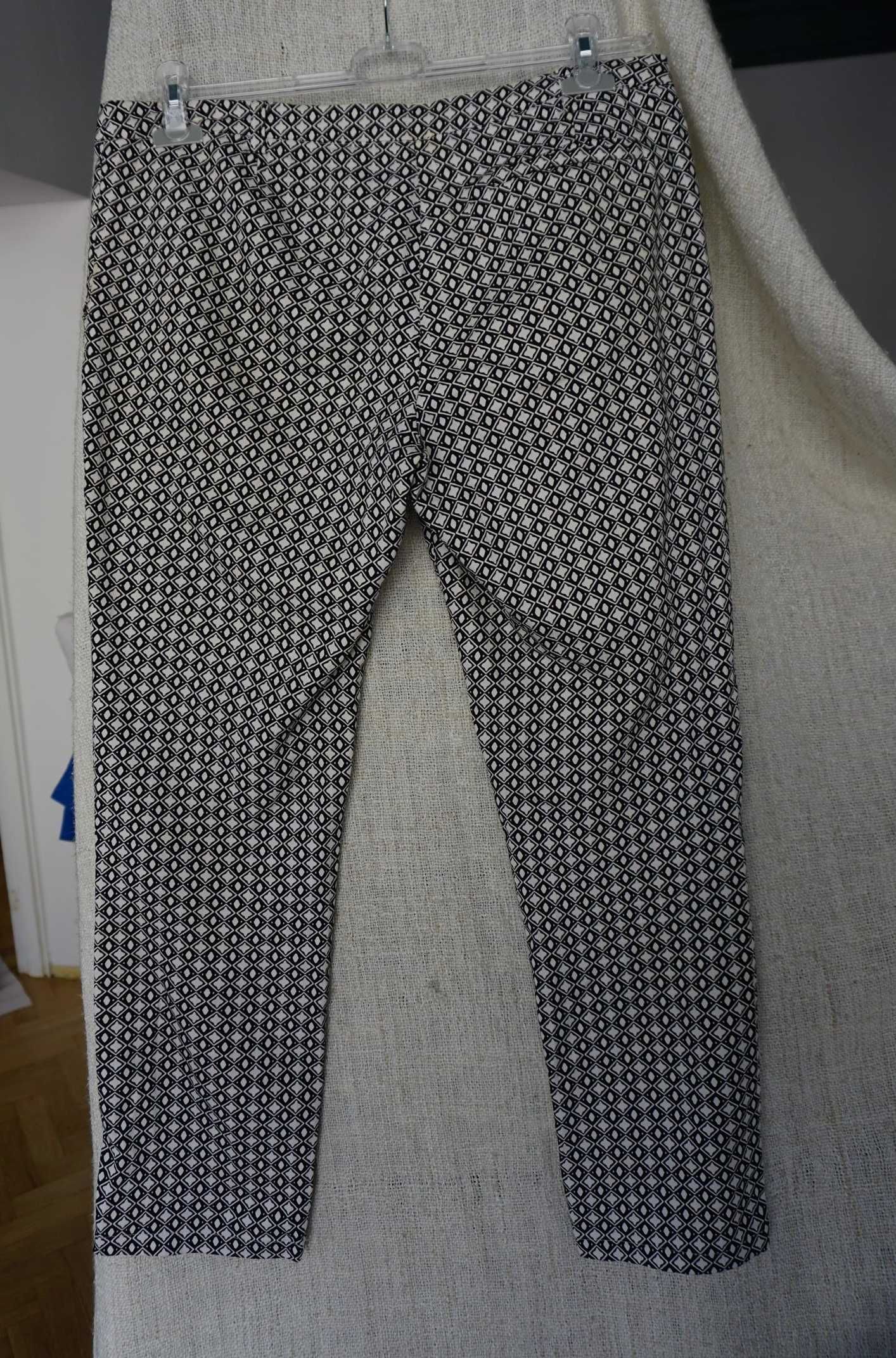 Spodnie chino proste materiałowe wzór print czarno białe 38 M damskie