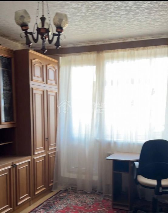 Продаж 1 кв на Астрономічній