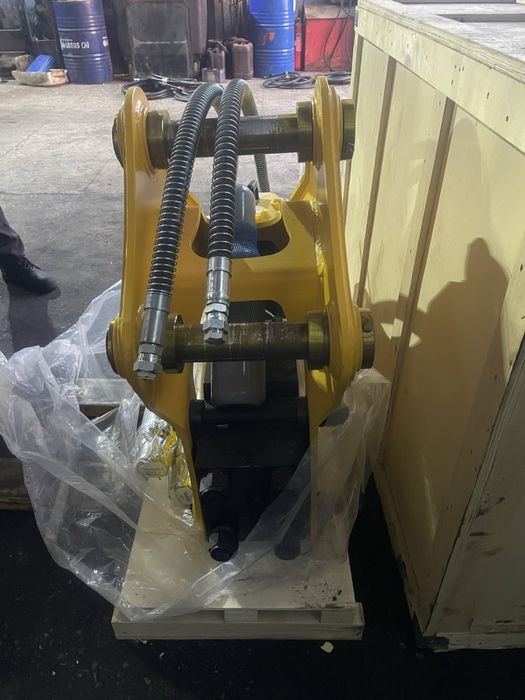 Гідро молот новий