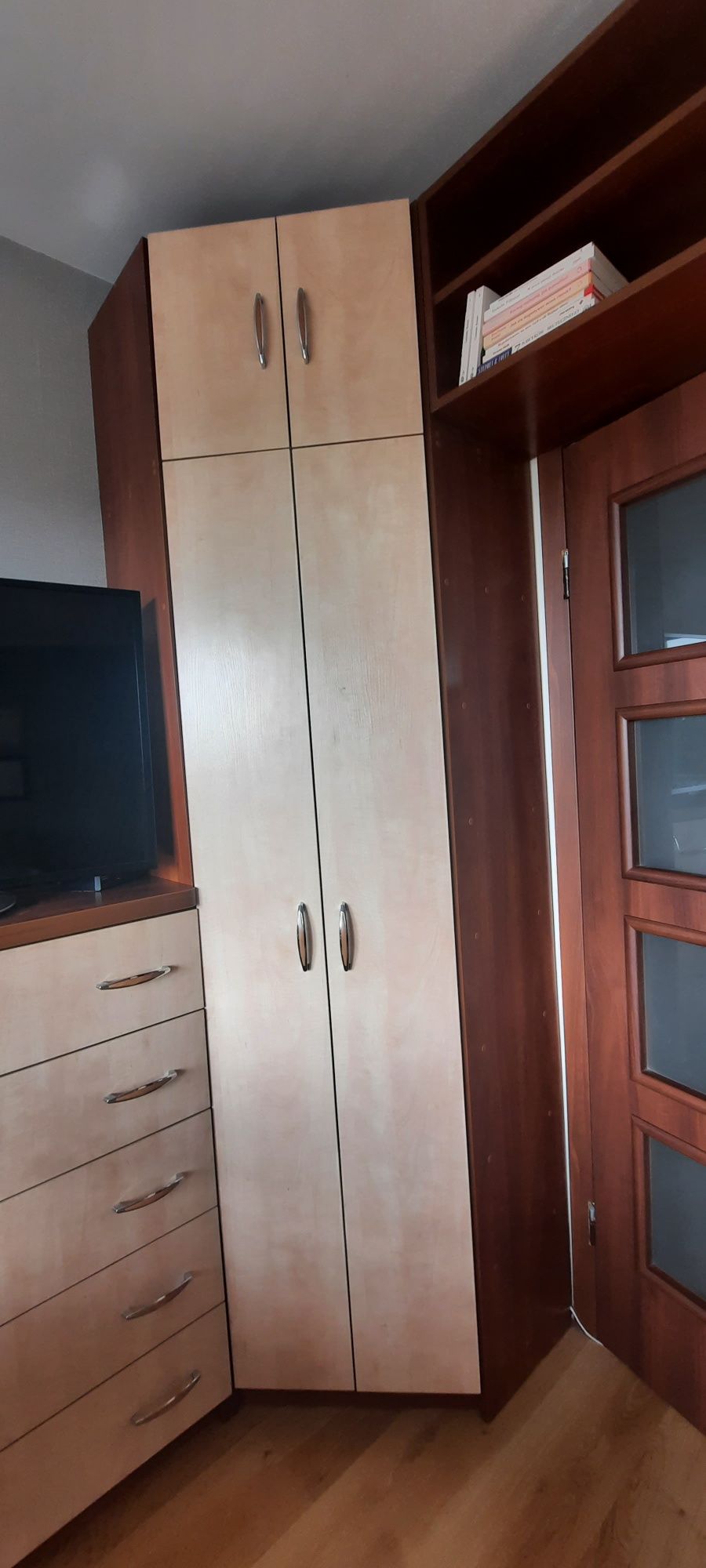 Zestaw mebli, stan b.dobry, taki nowy typ mebloscianki