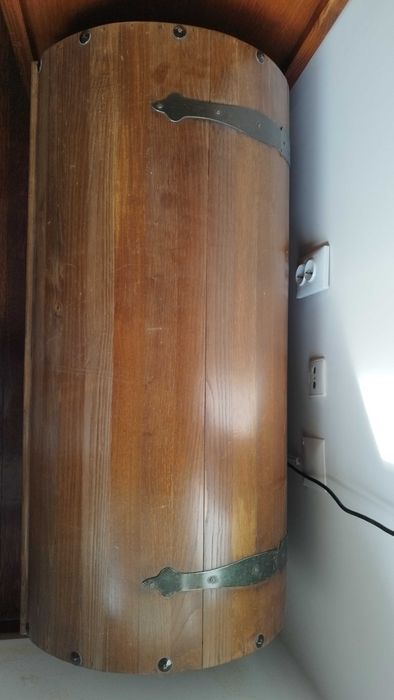 Baú de madeira rústico