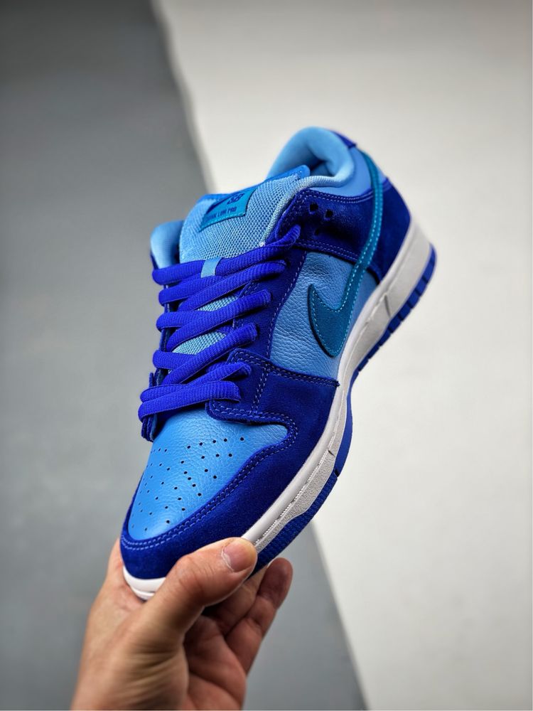 Кросівки  Nike SB Dunk Low Blue Raspberry