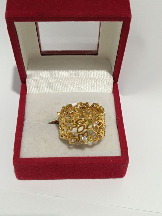 Złoty pierścionek Łączka z cyrkoniami roz.15-17 złoto 333