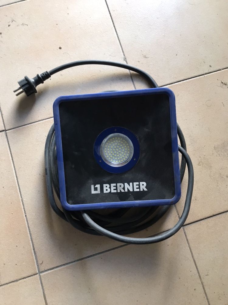 Projector LED 32 W, 230 V