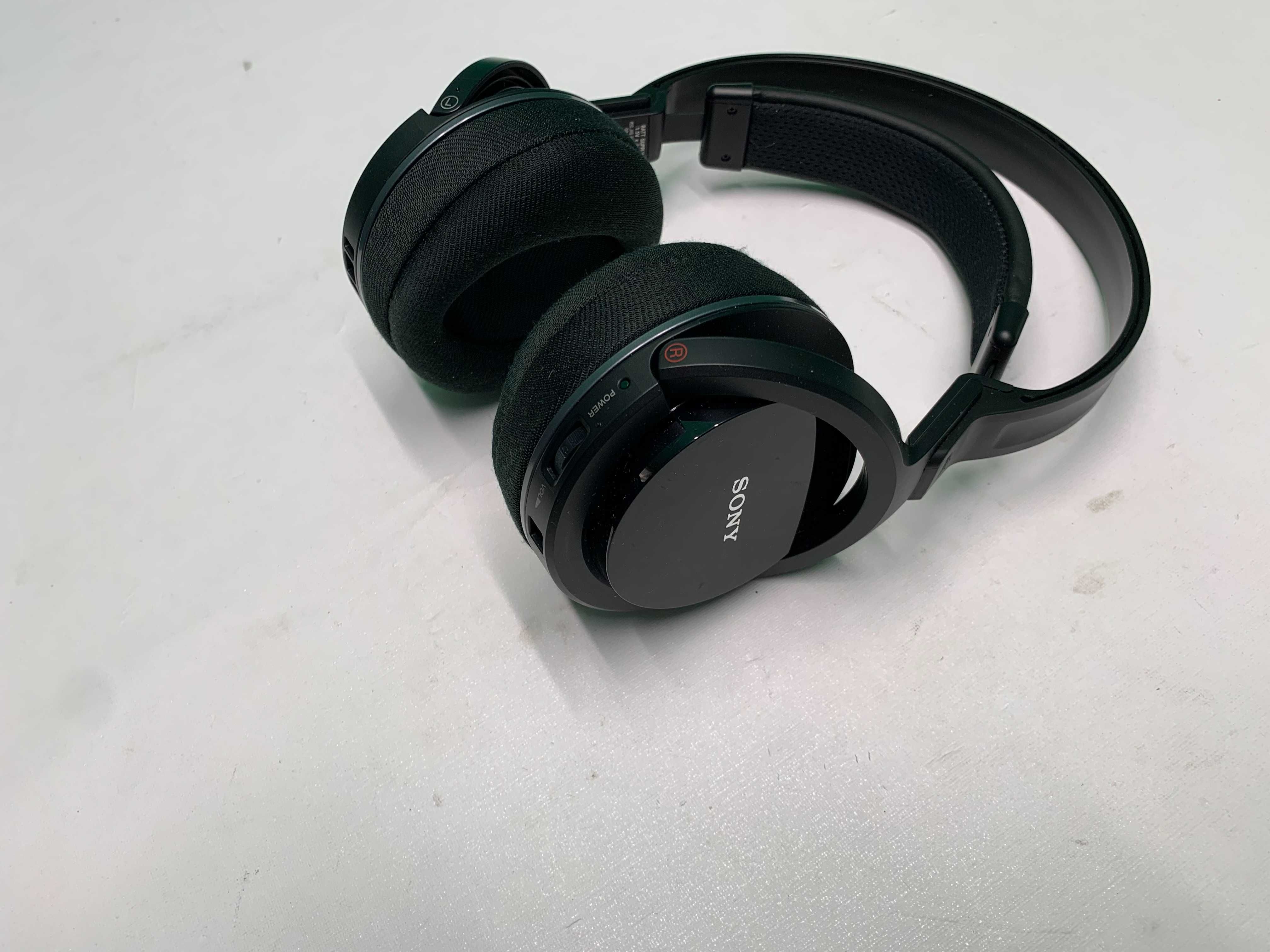 Słuchawki bezprzewodowe nauszne Sony MDR-RF855RK