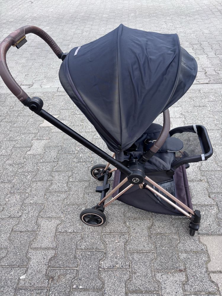Cybex mios 2.0 Wózek spacerowy czarny. Rama i siedzisko