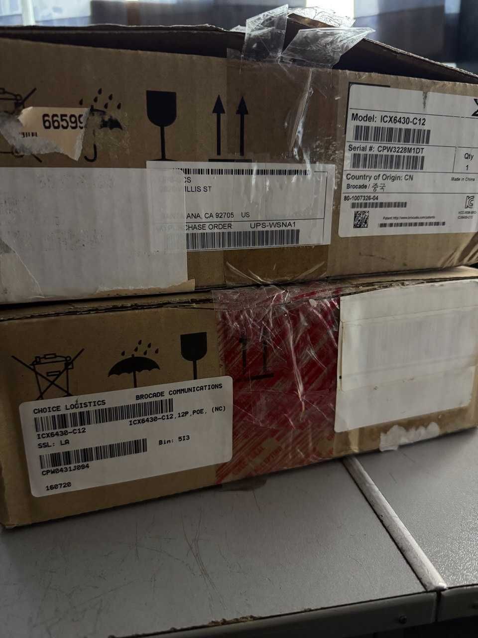 Комутатор Brocade ICX 6450 1GbE PoE (6450-C12-PD)