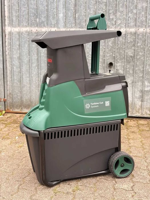 Rozdrabniacz RĘBAK DO GAŁĘZI 2500W 230kgh AXT 25 TC BOSCH-Nowy-Wysyłka