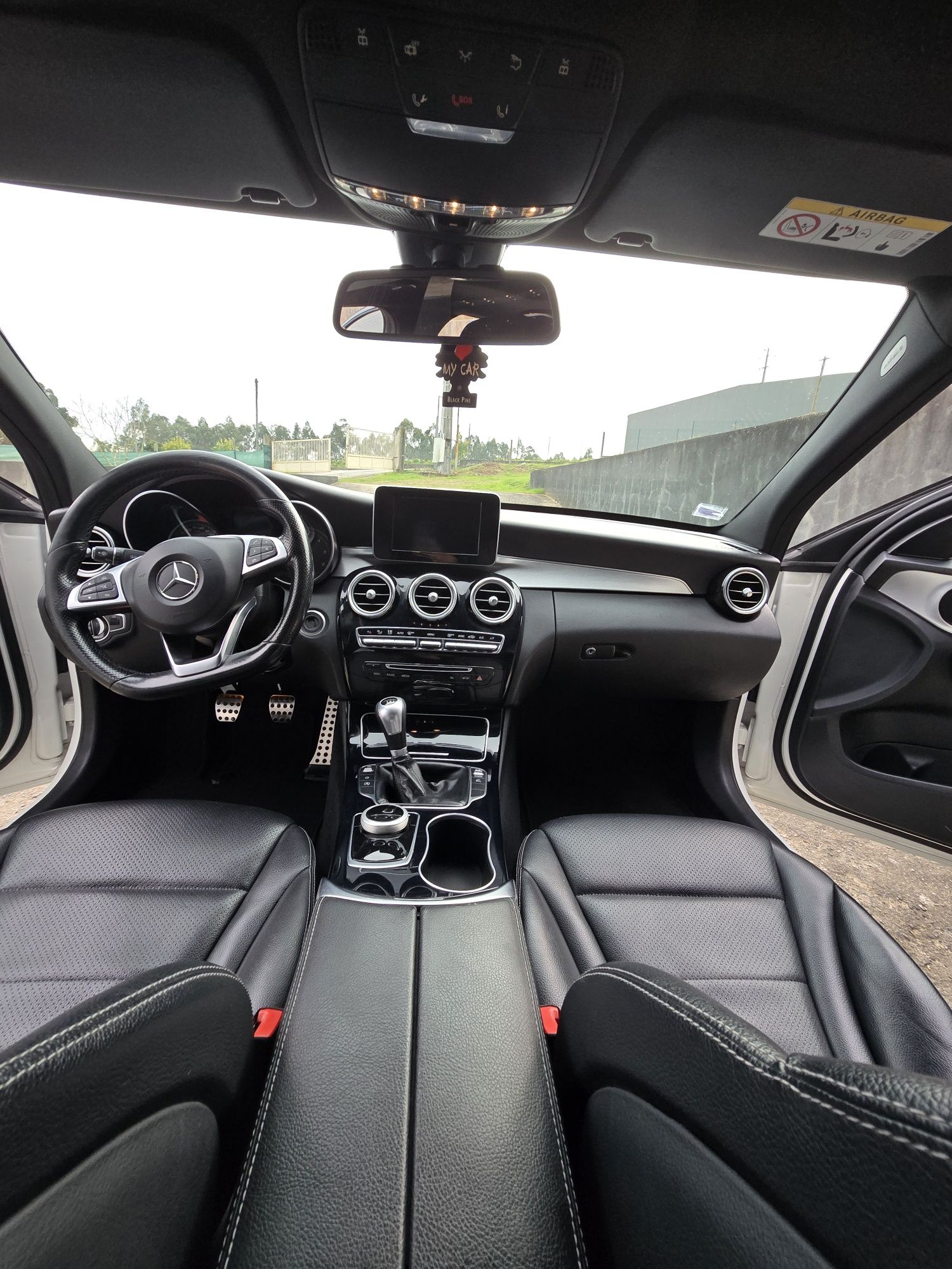 Mercedes benz c 200 amg