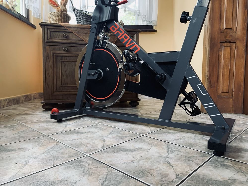 Rower spinningowy treningowy Hop Sport Bravo do 120kg stacjonarny
