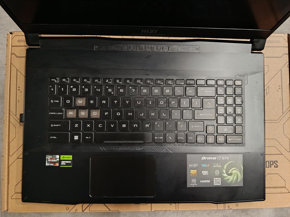 Laptop Msi Bravo 17 D7VFK-091XPL 17,3''/Ryzen7/32GB/1TB/NoOS