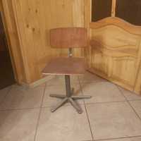 Krzesełko małe metalowo drewniane