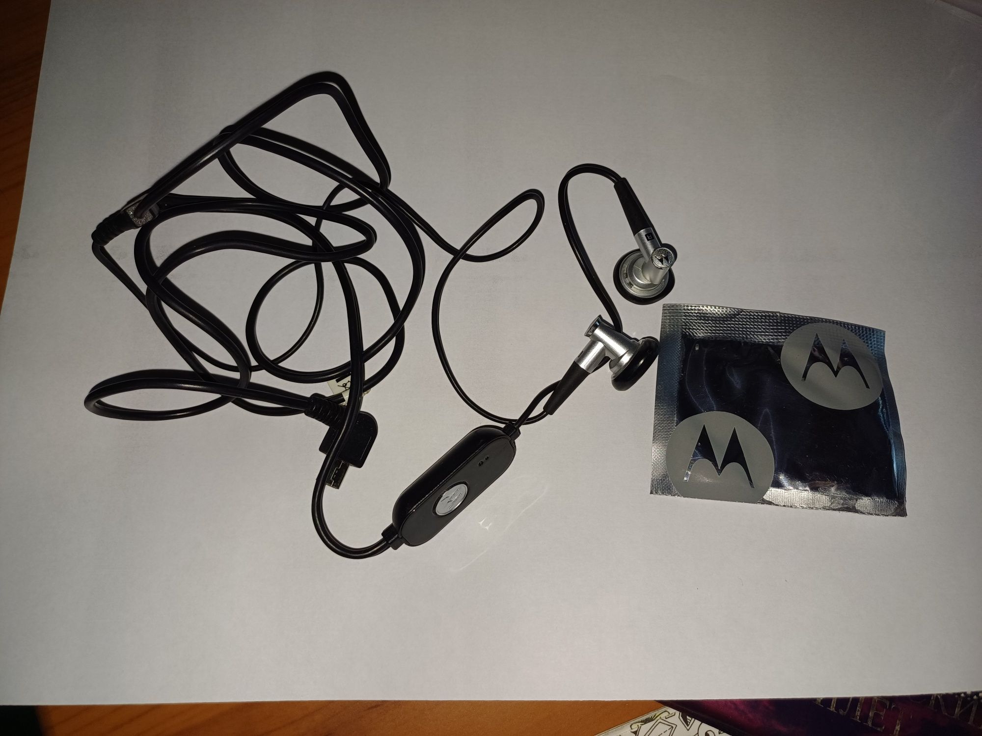 Навушники Motorola RAZR V3i