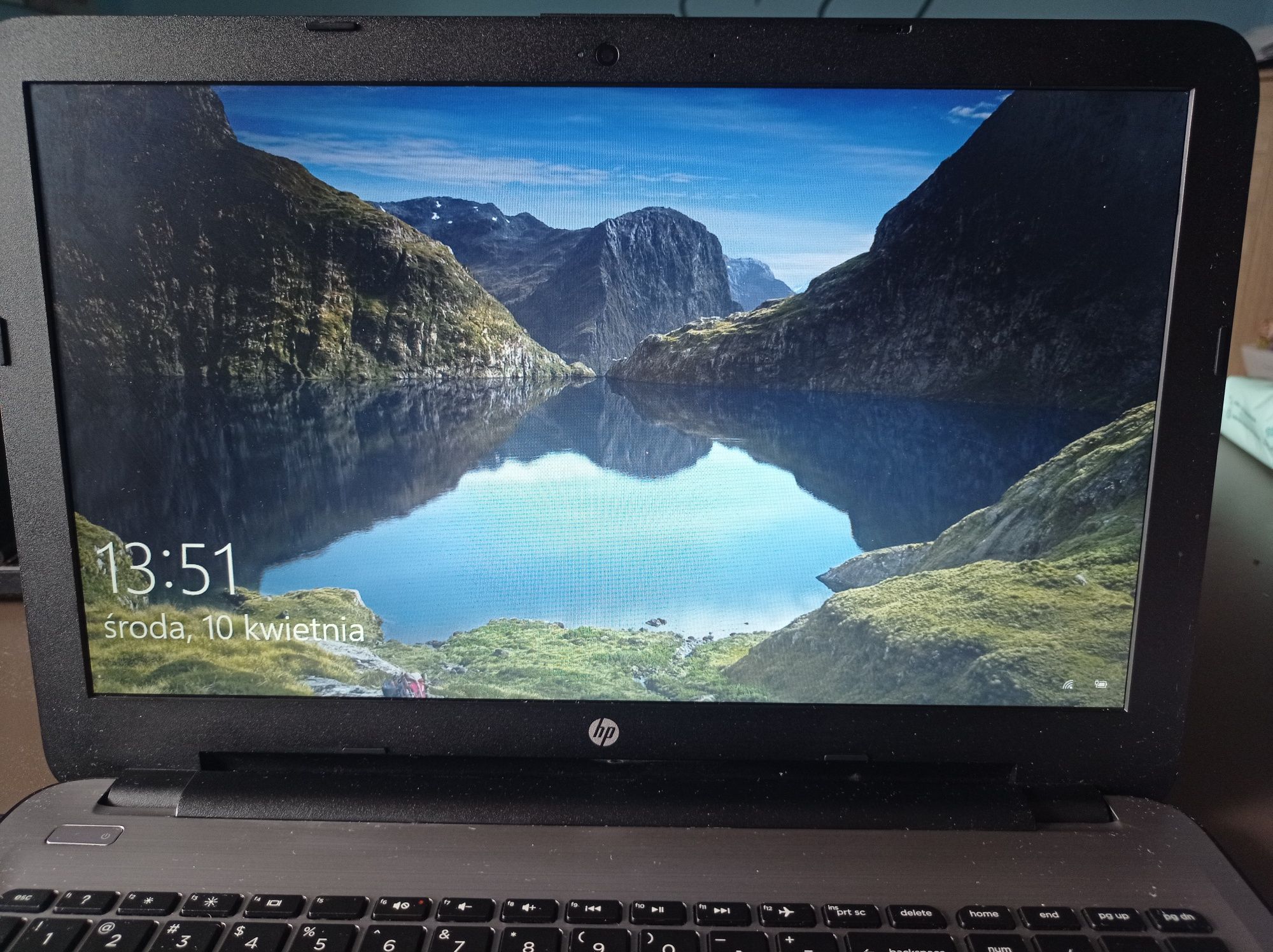 Laptop HP 250 mało używany komputer windows 10