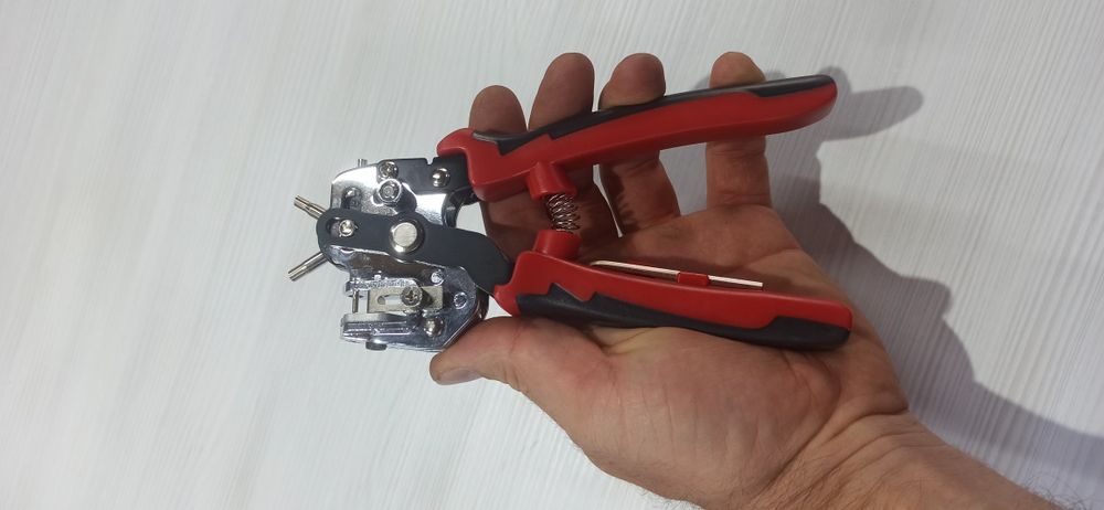 Діркопробивач дірокол револьверний пробивач отворів