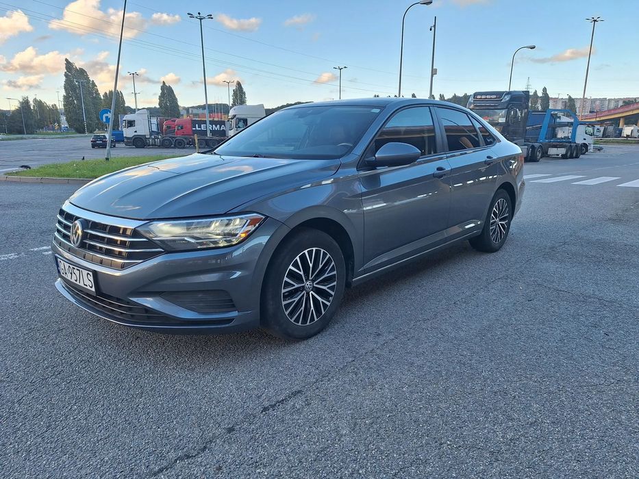 Volkswagen Jetta Stan bardzo dobry, sprowadzony z Kandy.