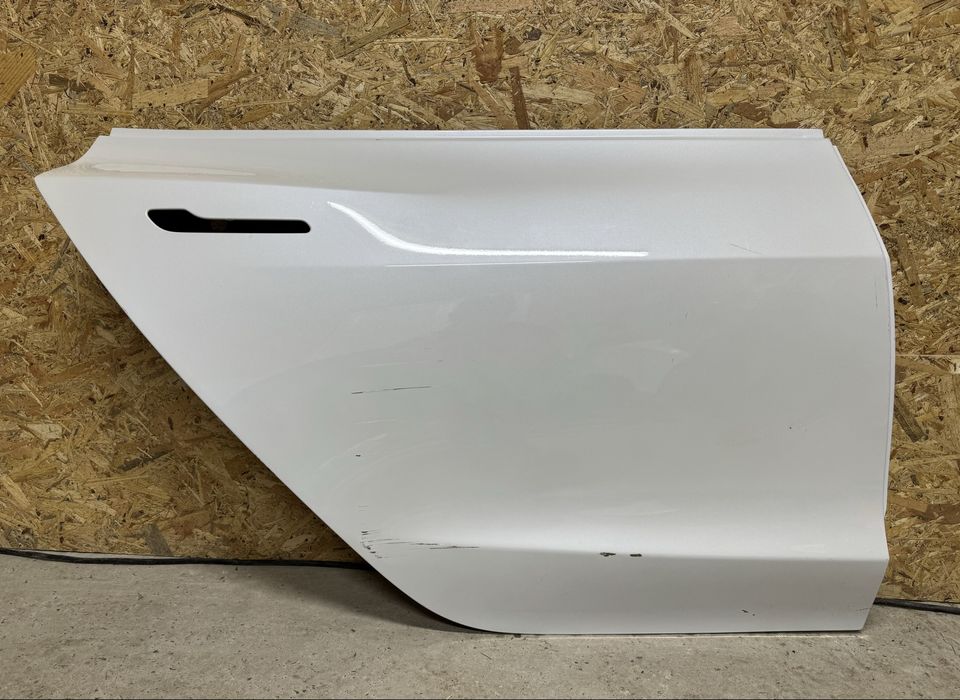 Tesla Model 3 highland двері задні праві